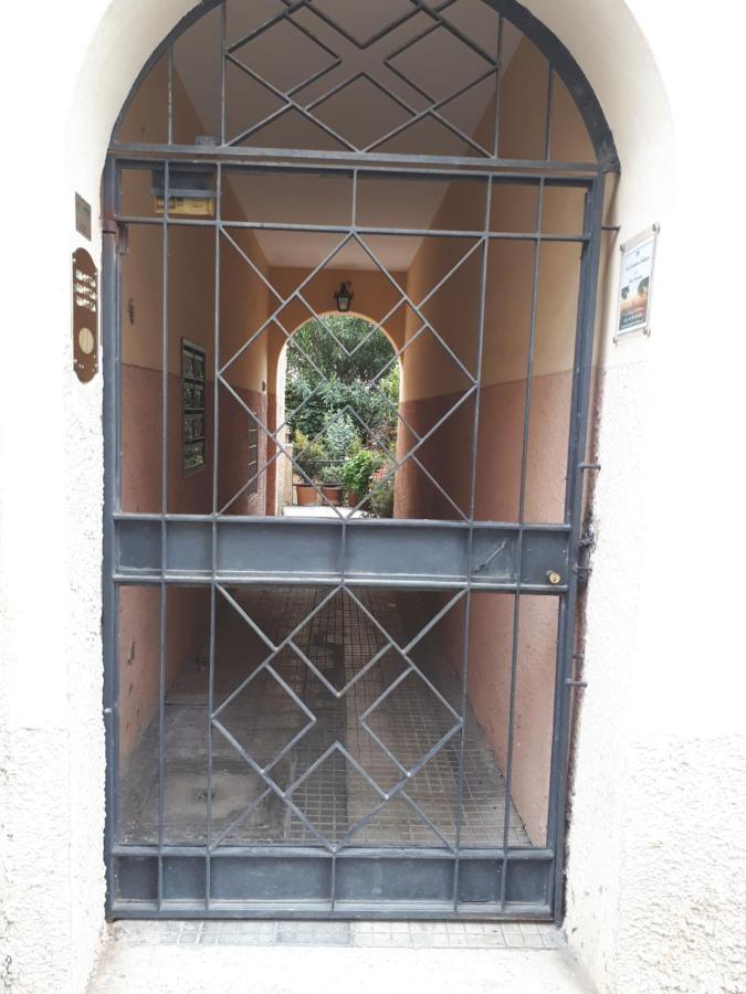Tra Gianicolo E Trastevere 로마 외부 사진